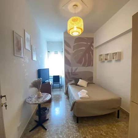 The Italian House In A Pochi Passi Dalla Metro A * Roma