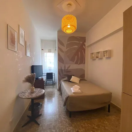The Italian House In A Pochi Passi Dalla Metro A Apartamento Roma