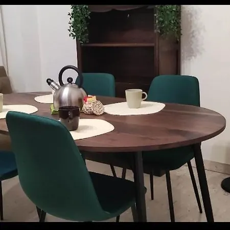 The Italian House In A Pochi Passi Dalla Metro A Apartamento