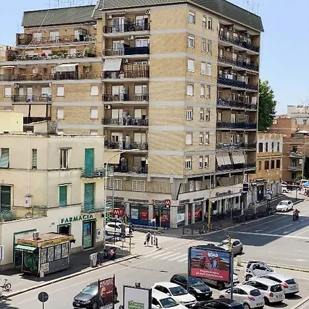Apartamento The Italian House In A Pochi Passi Dalla Metro A *