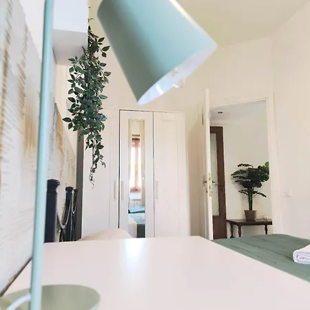 The Italian House In A Pochi Passi Dalla Metro A Apartamento *