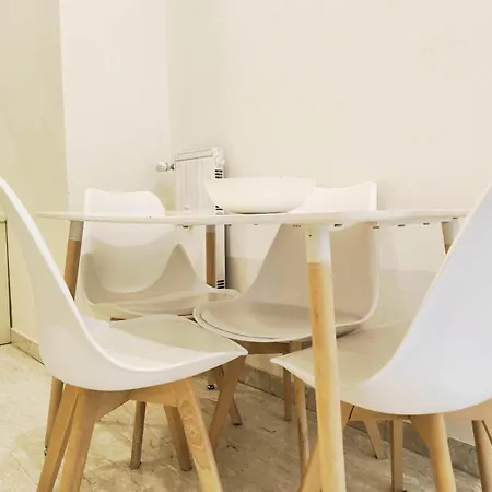 Apartamento The Italian House In A Pochi Passi Dalla Metro A *