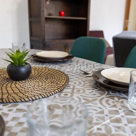 Апартаменты The Italian House In A Pochi Passi Dalla Metro A