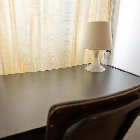 The Italian House In A Pochi Passi Dalla Metro A Apartment *