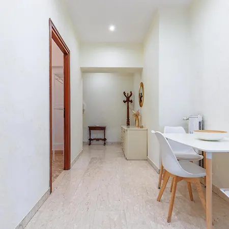 Apartment The Italian House In A Pochi Passi Dalla Metro A *